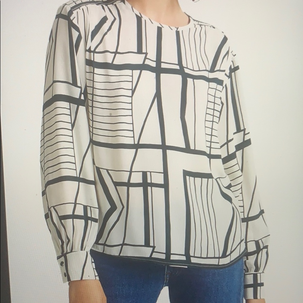 CLUB MONACO PRINTED LONG SLEEVE TOP.